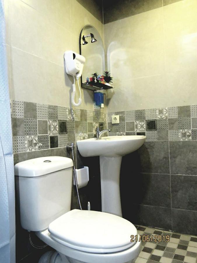 Atlas Hotel Tbilisi Esterno foto