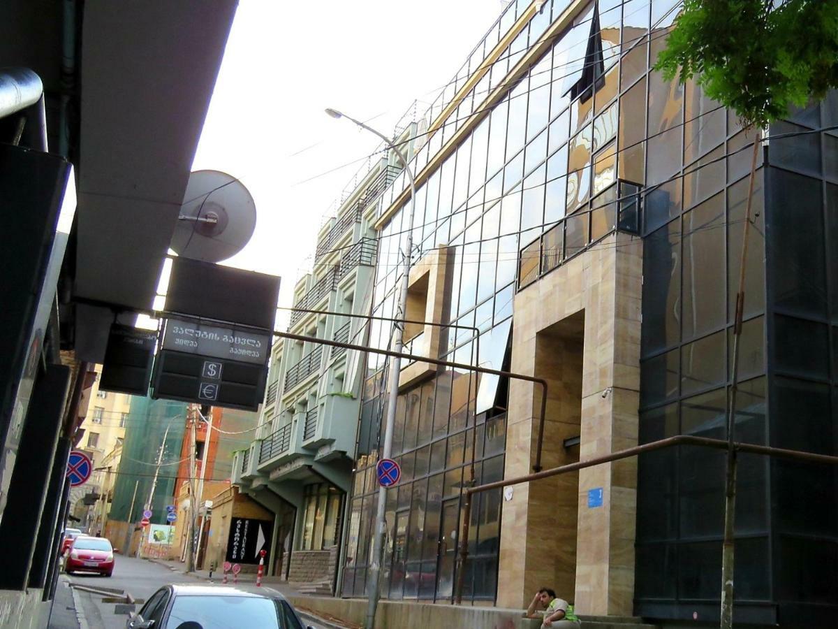 Atlas Hotel Tbilisi Esterno foto